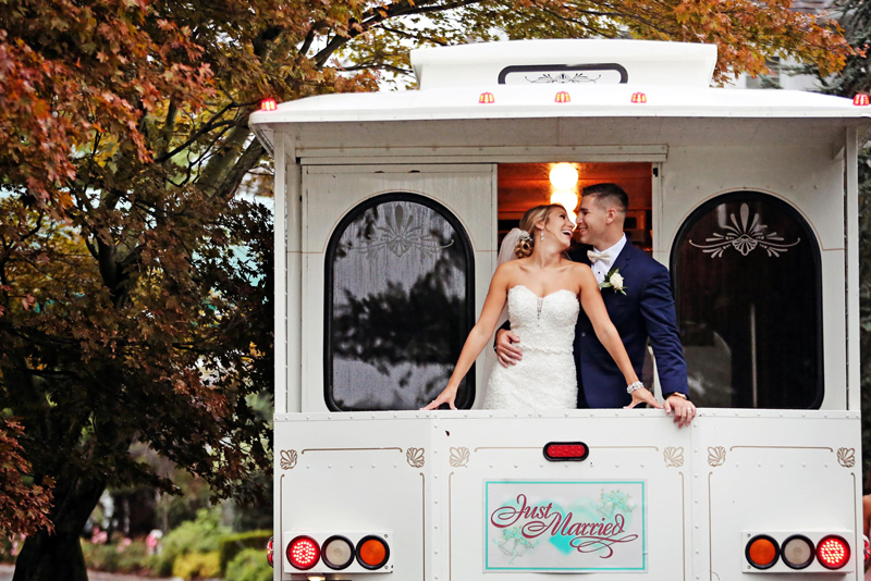 North Island Photography and Film | Trolly Leaving | As Seen on TodaysBride.com