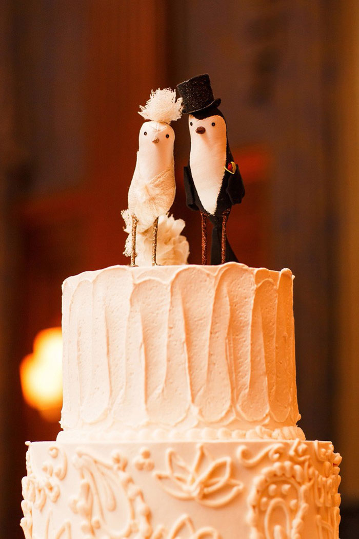 Cake|Genevieve Nisly Photography| As seen on TodaysBride.com