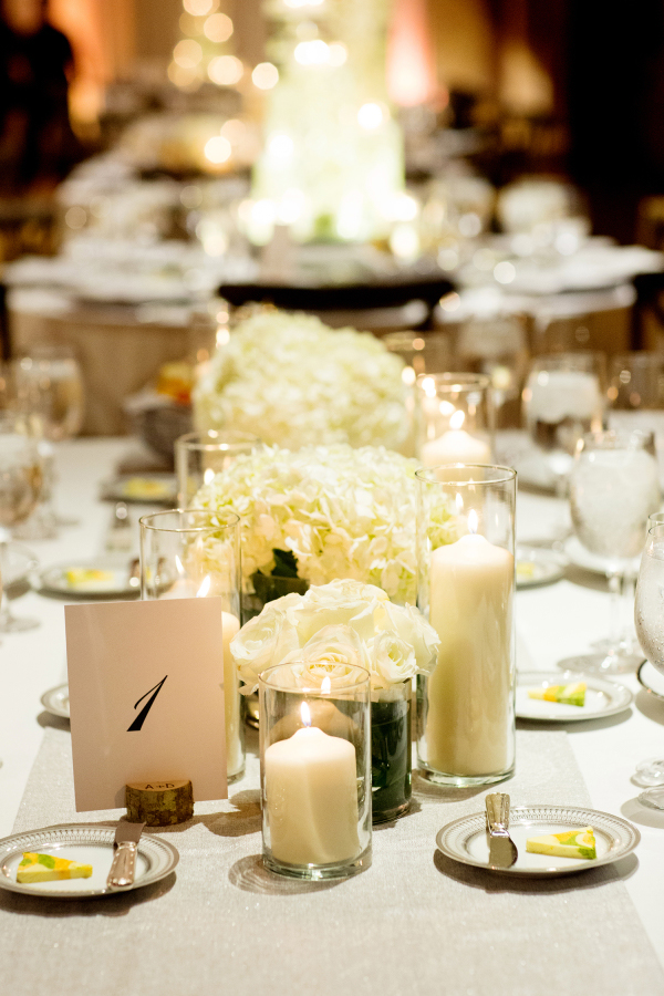 wedding lighting|Olivia Leigh Photographie| As seen on TodaysBride.com