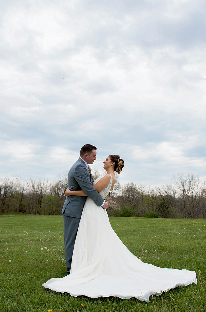 Stacey & Eric - A Cozy Ohio Wedding | Love is All you Need Photography | As seen on TodaysBride.com | Ohio real wedding photography