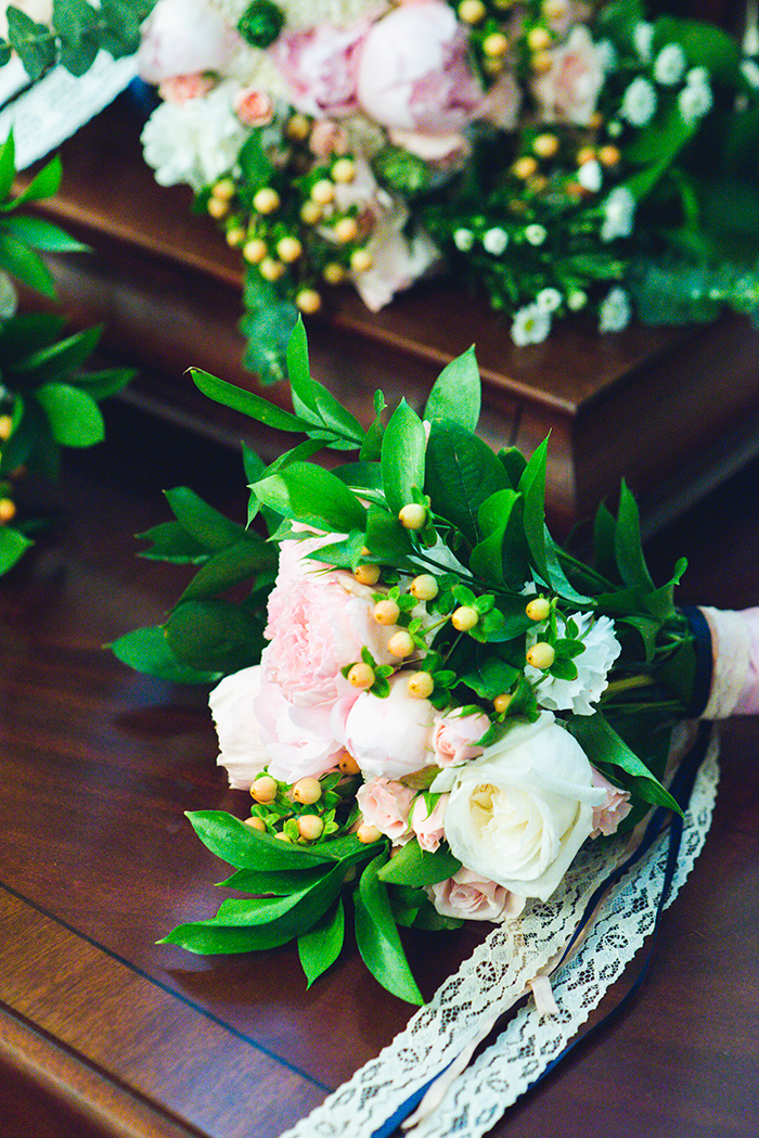 Nicole & Jason - Bright Backyard Wedding | Hai Bales Photography | As seen on Todaysbride.com Real Ohio Weddings | navy and gold wedding, ohio wedding, wedding photography, youngstown wedding, preppy wedding, unique wedding decor, bridal bridesmaid bouquets