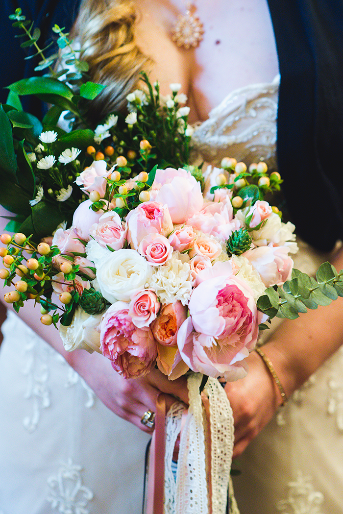 Nicole & Jason - Bright Backyard Wedding | Hai Bales Photography | As seen on Todaysbride.com Real Ohio Weddings | navy and gold wedding, ohio wedding, wedding photography, youngstown wedding, preppy wedding, unique wedding decor, bridal bouquet