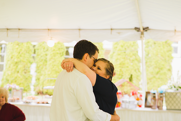 Nicole & Jason - Bright Backyard Wedding | Hai Bales Photography | As seen on Todaysbride.com Real Ohio Weddings | navy and gold wedding, ohio wedding, wedding photography, youngstown wedding, preppy wedding, unique wedding decor, 