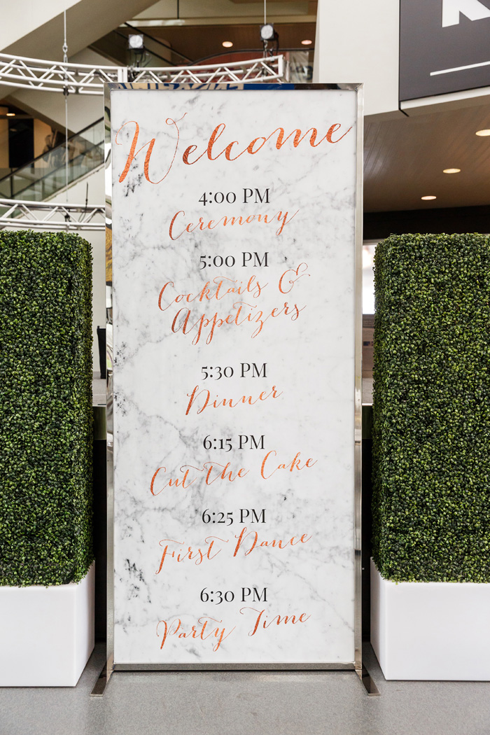 Wedding Sign | Genevieve Nisly Photography | As seen on TodaysBride.com