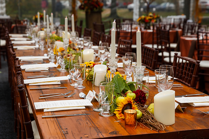 Jennifer & John - A Modern Fall Wedding | Genevieve Nisly Photography | TodaysBride.com Real Ohio Weddings, Fall wedding, fall wedding ideas, fall wedding colors, centerpieces