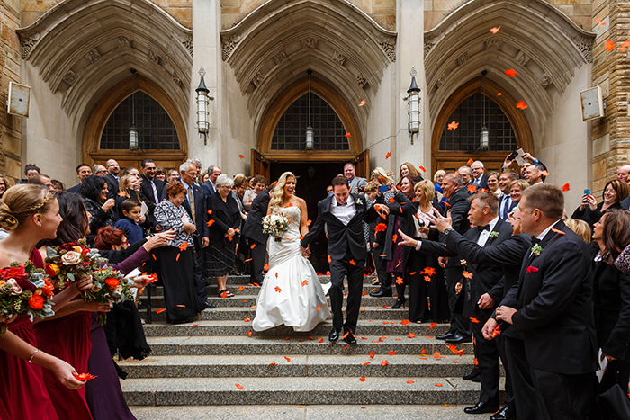 Jennifer & John - A Modern Fall Wedding | Genevieve Nisly Photography | TodaysBride.com Real Ohio Weddings, Fall wedding, fall wedding ideas, fall wedding colors, 