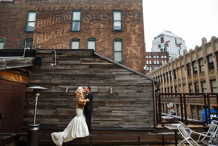 Jennifer & John - A Modern Fall Wedding | Genevieve Nisly Photography | TodaysBride.com Real Ohio Weddings, Fall wedding, fall wedding ideas, fall wedding colors, cleveland, cleveland wedding