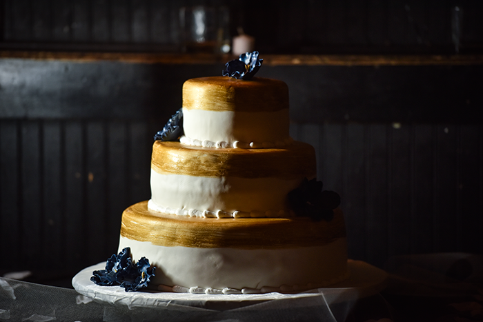 Lauren & Joe - House of Blues I Do's | Human Artist Photography | Real Ohio Wedding as seen on Today's Bride Todaysbride.com | Ohio real wedding, house of blues wedding, country wedding theme, wedding photography, wedding cake