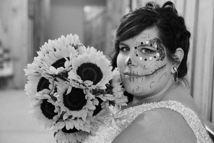 Halloween Wedding | Karen Menyhart Photography | As seen on TodaysBride.com