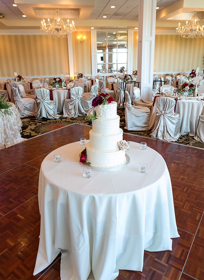 Amanda & Edward - Wedding by the Water, beach wedding, burgundy and gold wedding, photographed by LMAC Photography