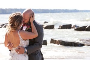 Amanda & Edward – Wedding by the Water