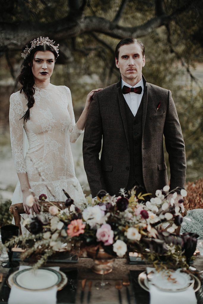 Dark and moody halloween wedding inspiration, halloween wedding, fall wedding, gothic wedding inspiration