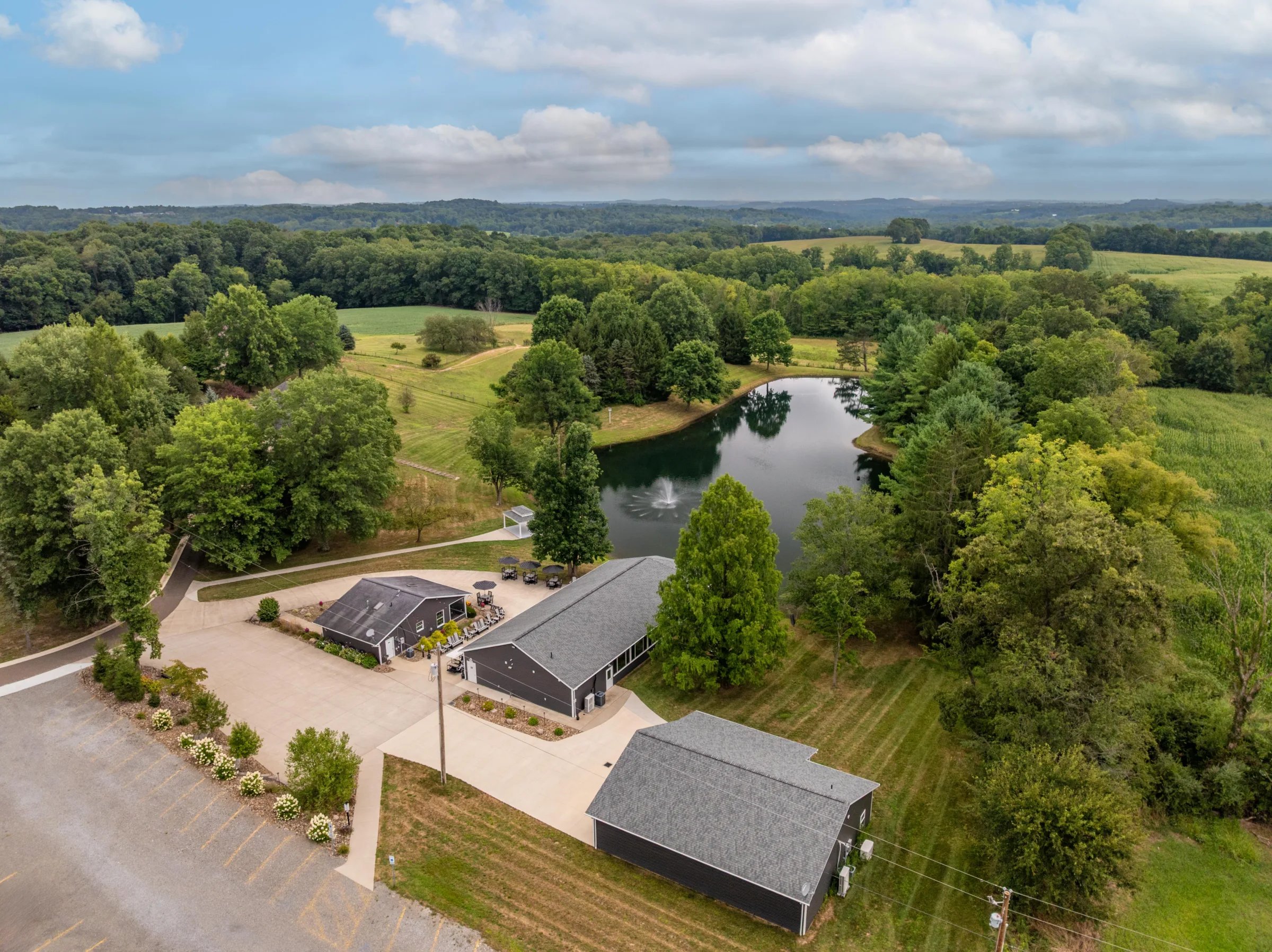 stables-arrowhead-lake-296de106