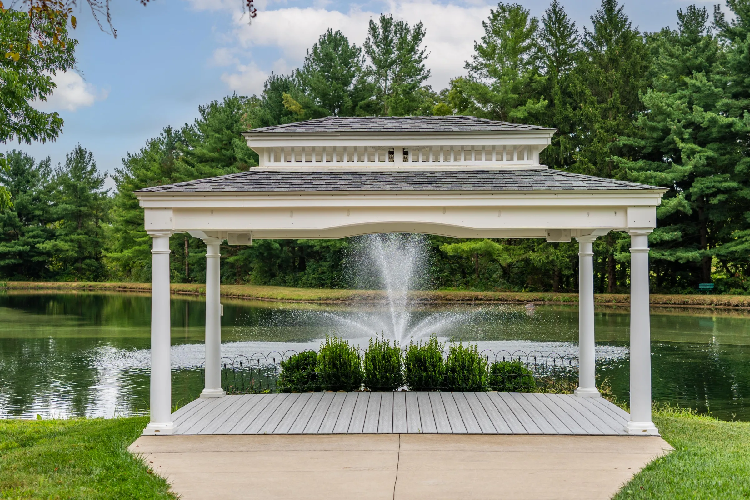 stables-arrowhead-lake-a935f4ab