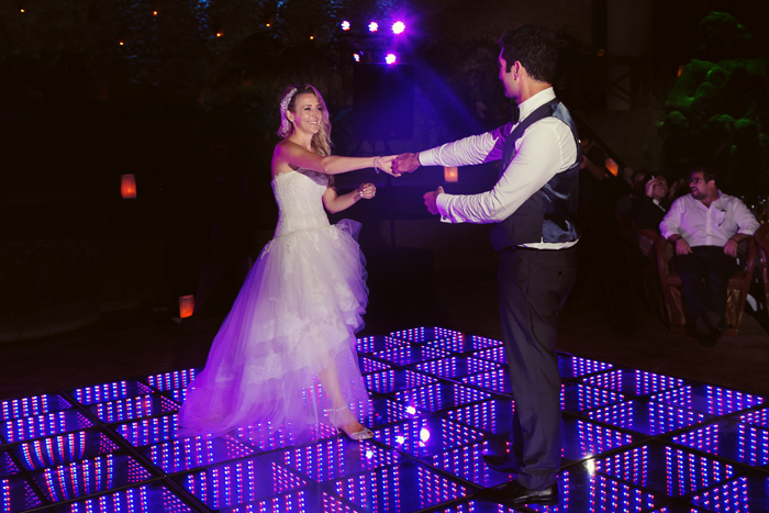 Lighting | Quetzal Photography | As seen on TodaysBride.com