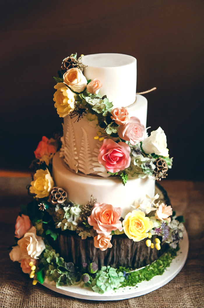 Wedding Cakes | Lisa Howard Photography | As seen on TodaysBride.com