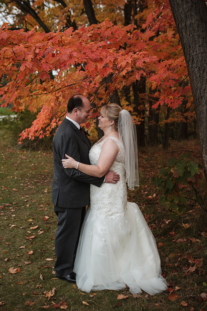 Kate & Michael's Willoughby Wedding, real wedding, burgundy real wedding inspiration 