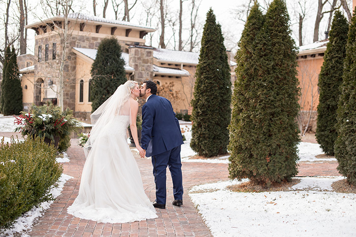 Outdoor Wedding| Sabrina Hall Photography | As seen on TodaysBride.com