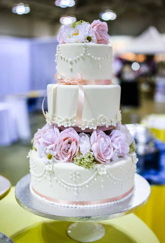 Cake Design | Jay Kossman Photography  | As seen on TodaysBride.com