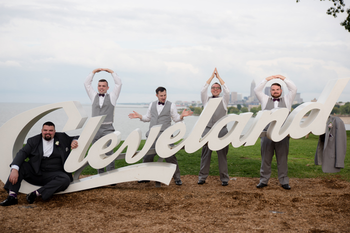 Northeast Ohio Wedding | Jadie Foto | As seen on TodaysBride.com