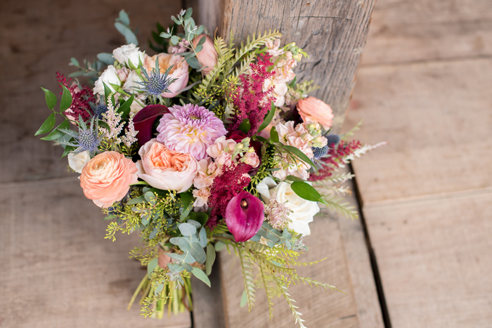 Flowers in season store in september