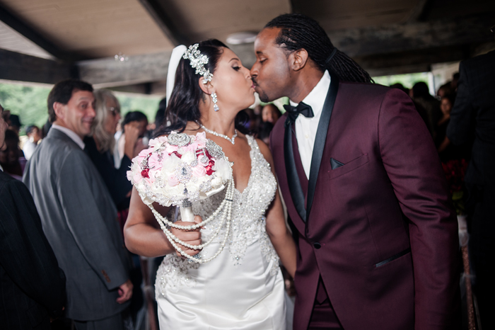 Sophisticated Wedding | Artistic Photography Inc. | As seen on TodaysBride.com