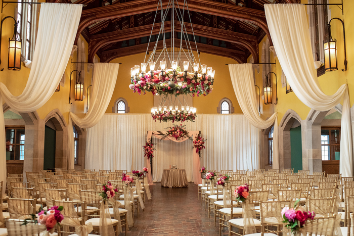 Glenmoor | Sabrina Hall Photography | As seen on TodaysBride.com