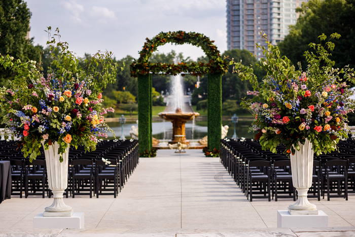 Outdoor Wedding | Genevieve Nisly Photography | As seen on TodaysBride.com