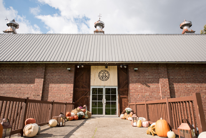 Rustic Wedding | Sabrina Hall Photography | As seen on TodaysBride.com