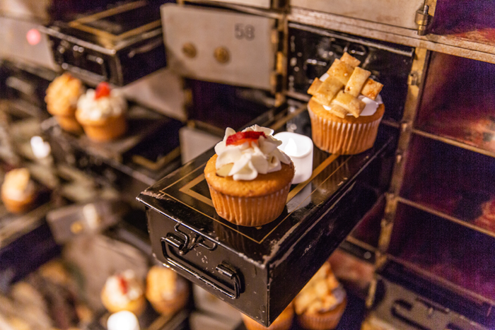 Cupcakes | The Cleveland Photographic Co. | As seen on TodaysBride.com