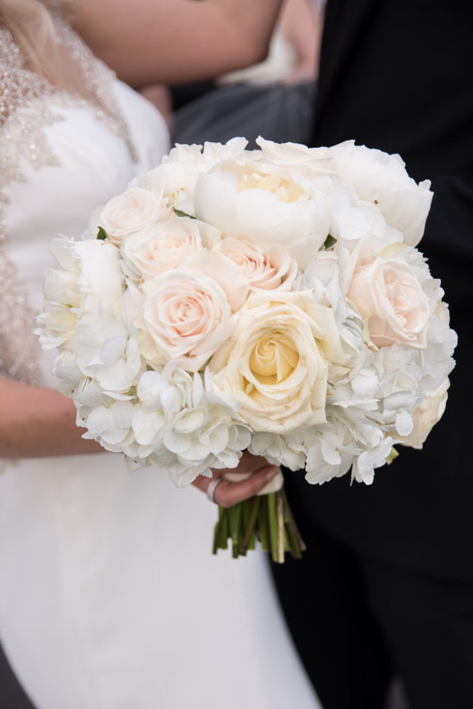 Wedding Bouquet | Sabrina Hall Photography | As seen on TodaysBride.com