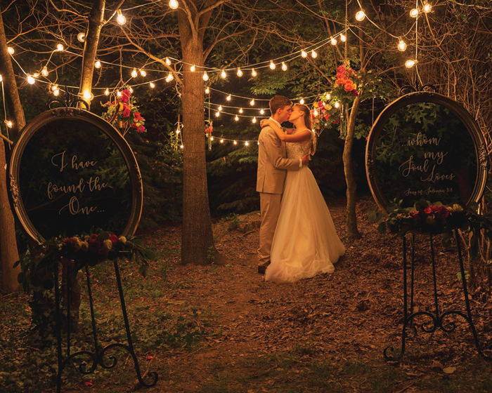 Bride and Groom | OH Snap! Photography | As seen on TodasyBride.com