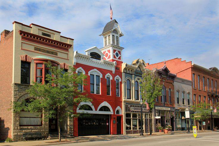 Medina Ohio | Medina County Convention and Visitor's Center | As seen on TodaysBride.com