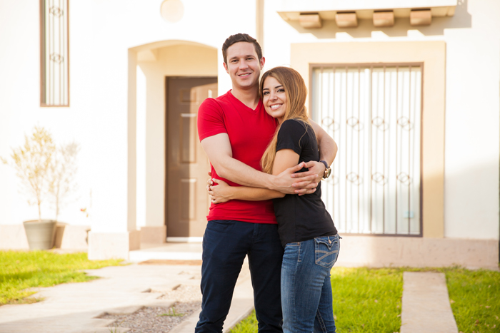 Couple buying a house | As seen on TodaysBride.com