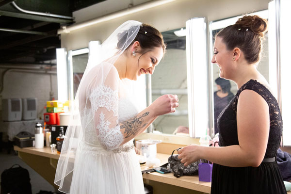 Brittaney Brandt Photography | Maid of Honor Helping | As Seen on TodaysBride.com