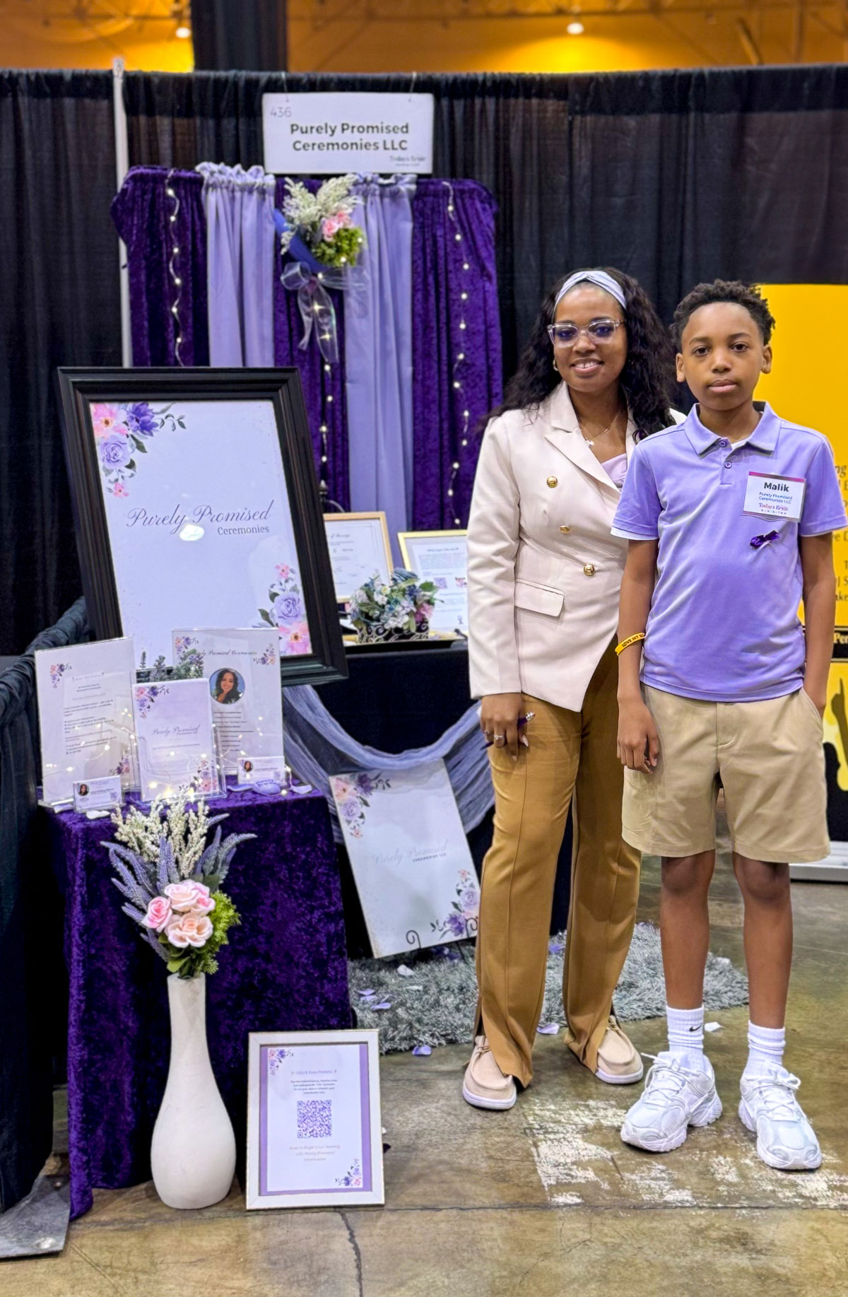 Purely promised ceremony officiant table top display at bridal show