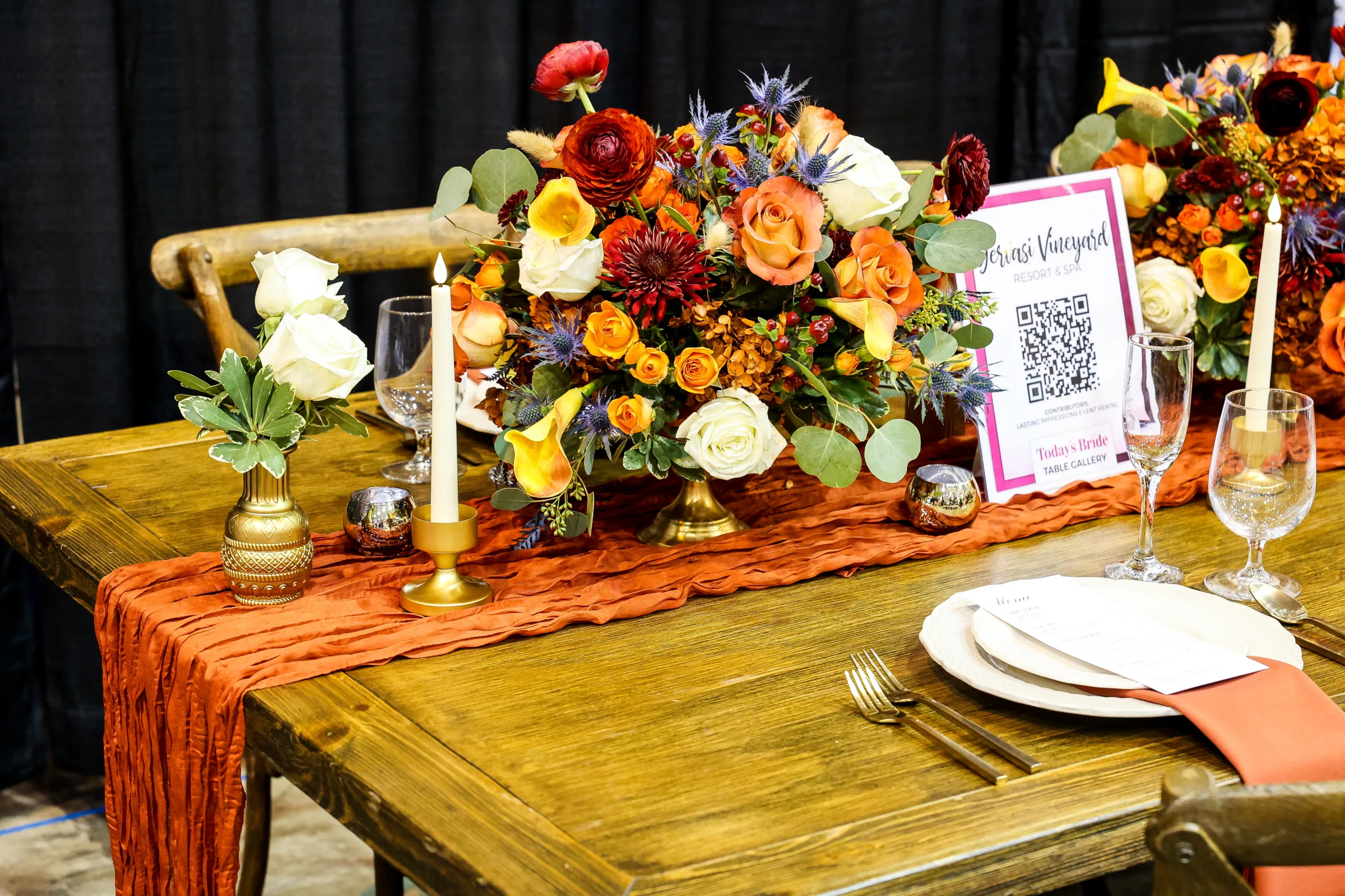 TodaysBrideIX26 1401 2 - Reception Table Gallery at the Cleveland Wedding Show TodaysBrideIX26 1401 2