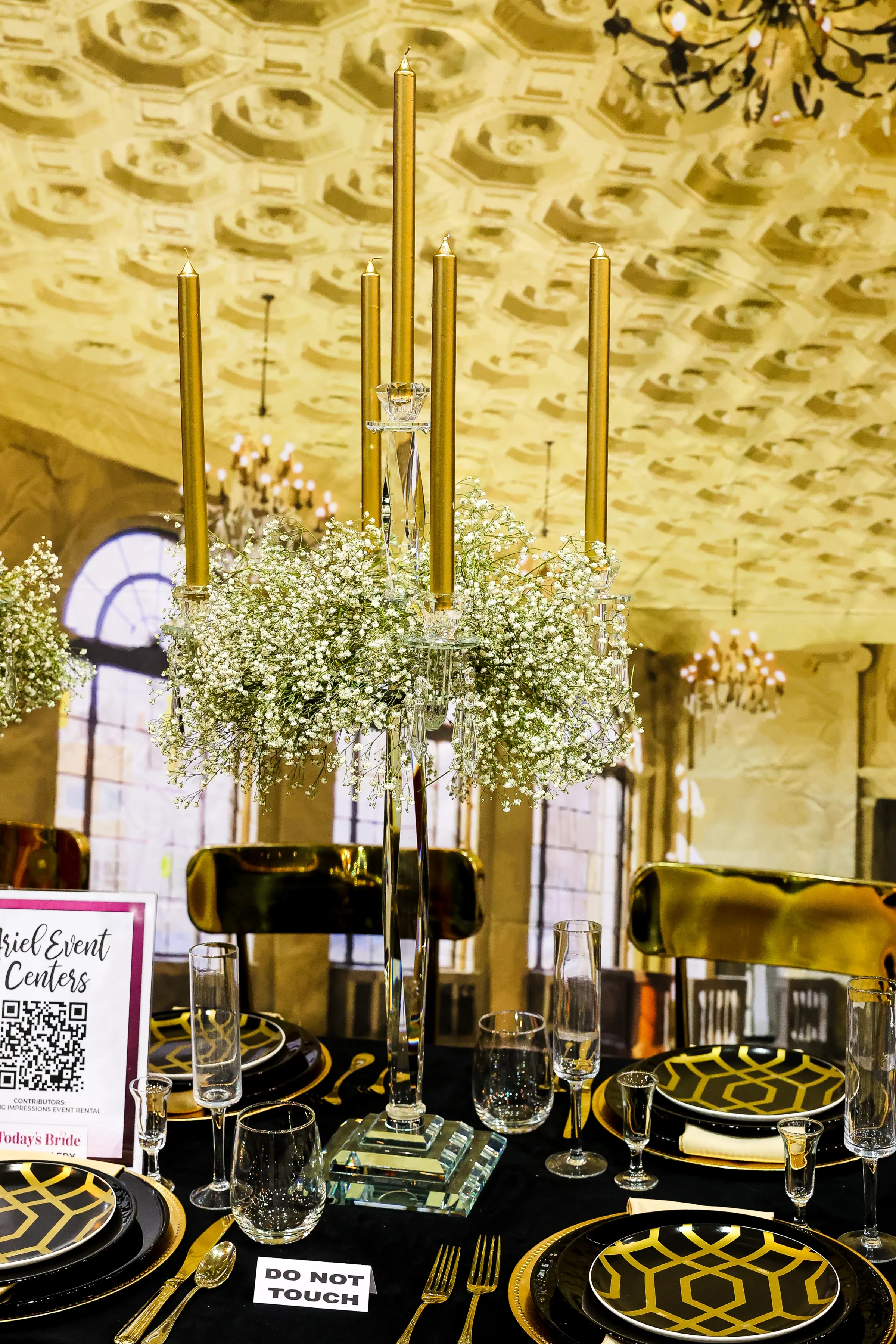 TodaysBrideIX26 1406 - Reception Table Gallery at the Cleveland Wedding Show TodaysBrideIX26 1406