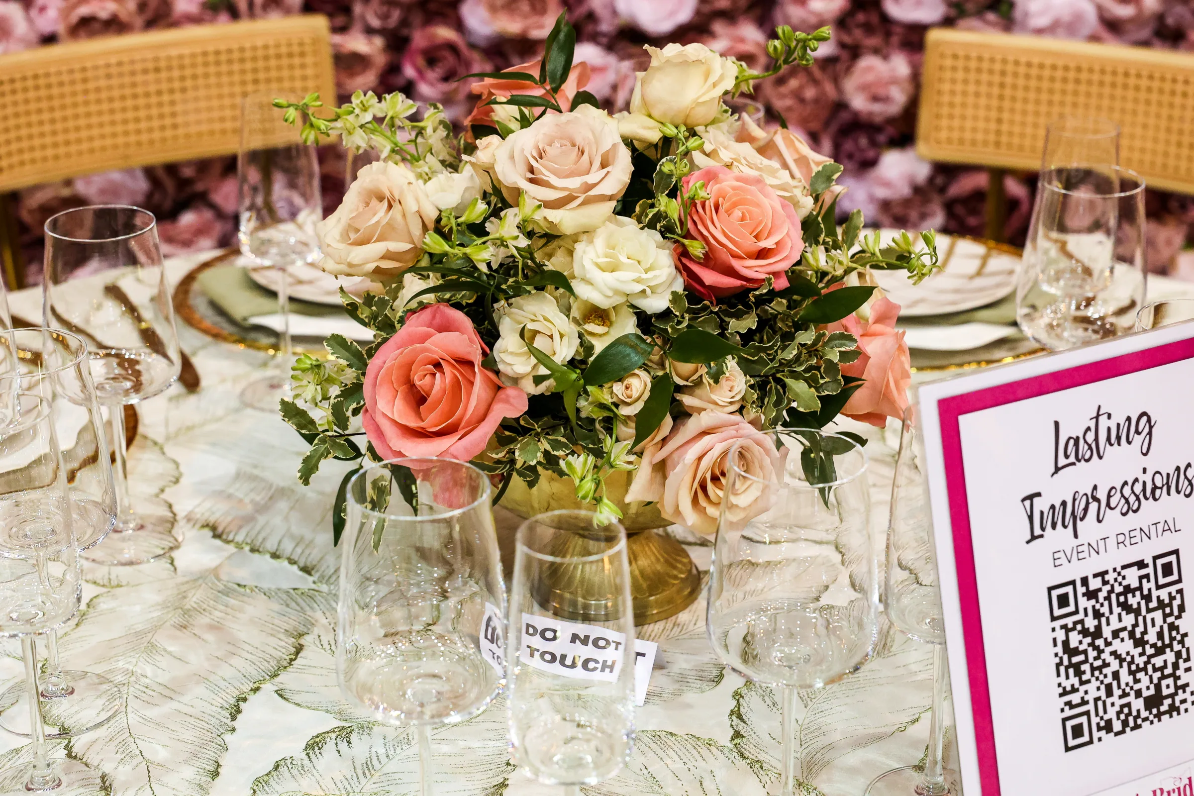 TodaysBrideIX26 1419 - Reception Table Gallery at the Cleveland Wedding Show TodaysBrideIX26 1419