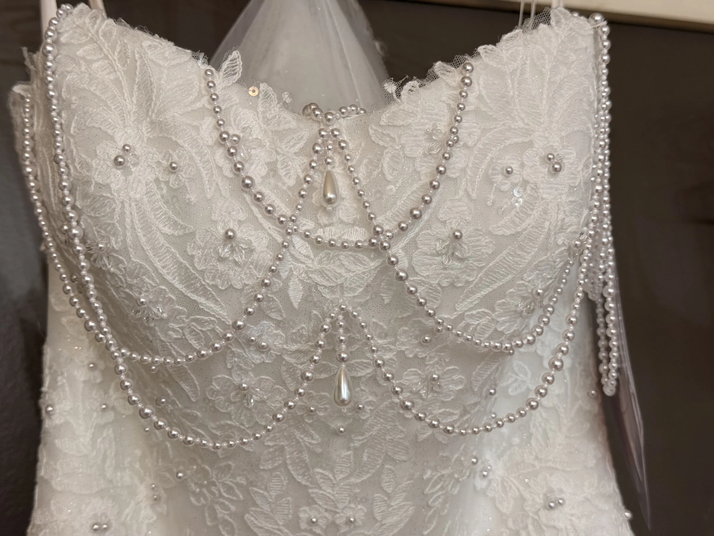 universe-bridal-prom-52ba842f
