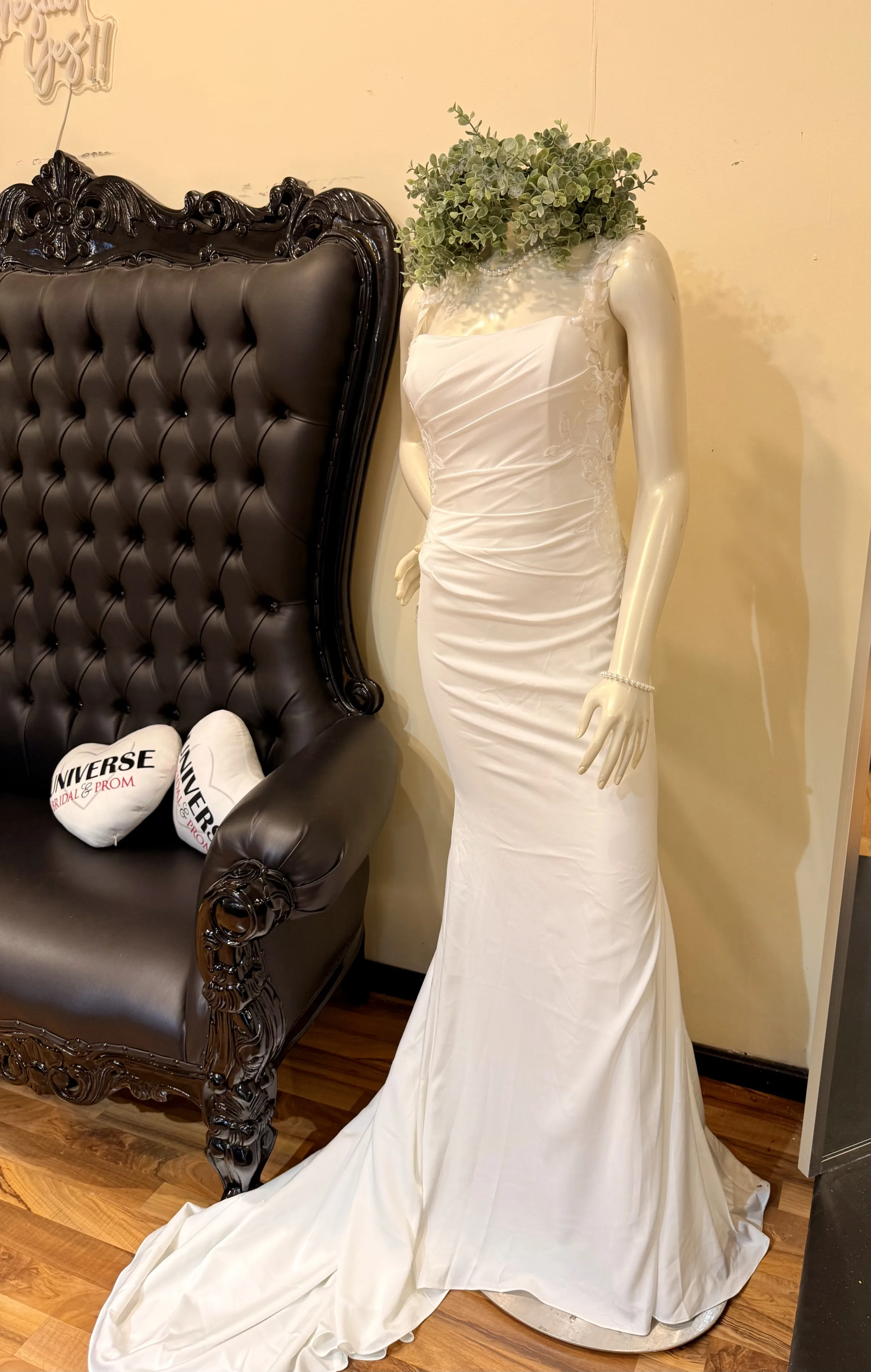 universe-bridal-prom-9f684946