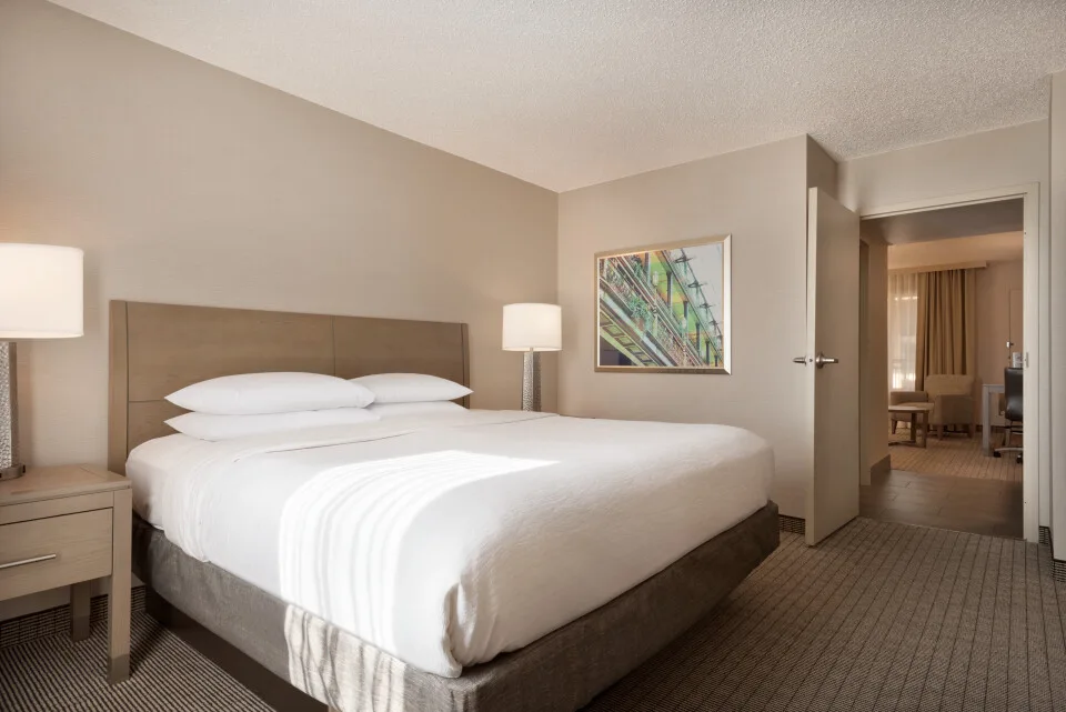 1 K 2 Room Suite 1441756