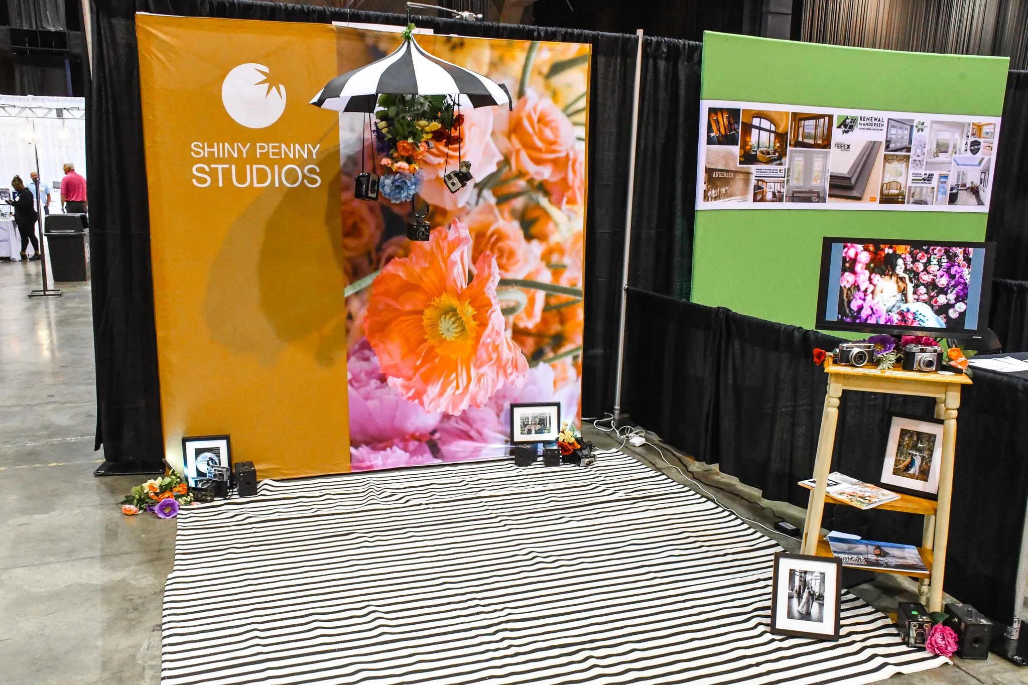 ShinyPennyStudios1 - Booth Design Gallery ShinyPennyStudios1